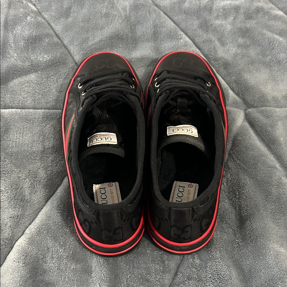 Gucci Women's Black Sneakers with Red and Green Stripes - Picture 6 of 9